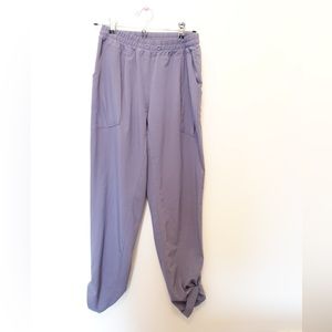 GAP BODY FIT SWEATPANTS